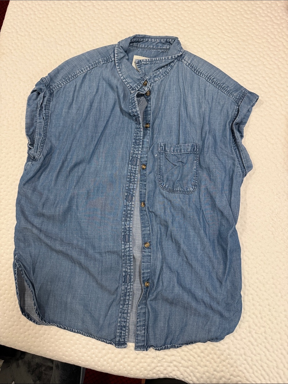 American Eagle Outfitters Light Blue Denim Button-Up Cap Sleeve Top